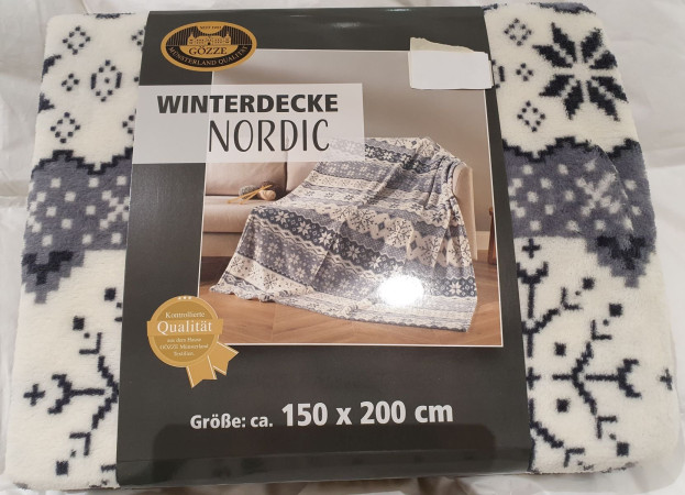 Heim- und Schlafdecke / Winterdecke von Gözze