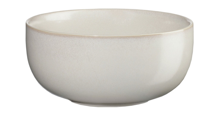 Eine schlichte, runde, beigefarbene Snackschale Coppa 11 cm mit glatter Oberfläche, abgebildet auf weißem Hintergrund.