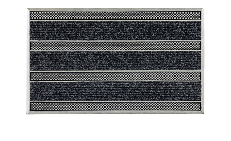 Die Astra Fußmatte Rubber Pin 45 x 75 cm ist eine graue Fußmatte mit horizontalen Metallstreifen auf weißem Hintergrund.