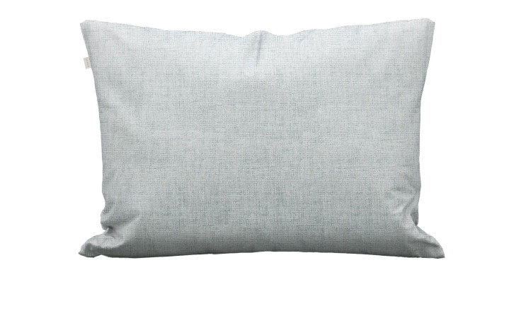 Essenza Kissenbezug Jule 40 x 80 cm in Hellgrau mit dezenter Struktur, abgebildet auf einem einfarbig weißen Hintergrund.