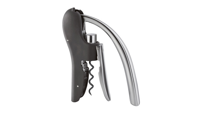 Ein Korkenzieher Chablis Hebelkorkenzieher in Schwarz und Silber Metall auf einem weißen Hintergrund.