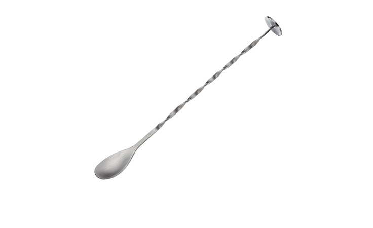 Silberfarbener Cocktaillöffel aus Edelstahl, lang und gedreht, mit flacher Scheibe und runder Laffe.