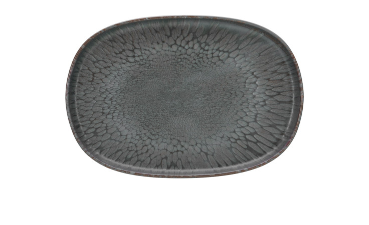 Creatable Platte Uno 23x33 cm aus dunkelgrauem Steingut mit strukturierter, rissiger Oberfläche, von oben gesehen.