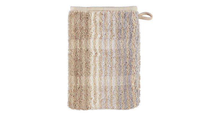 Cawö Waschhandschuh Noblesse 16 x 22 cm in beige mit hellbraunen Streifen und einer Aufhängeschlaufe, abgebildet auf weißem Hintergrund.