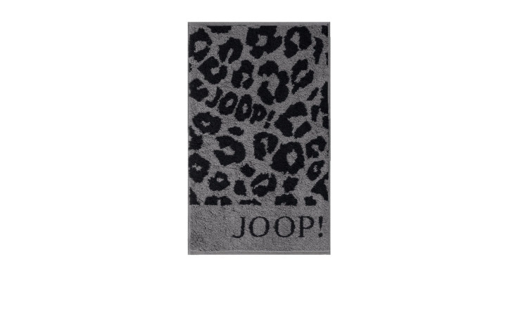 JOOP! Gästetuch Leo 30x50 cm aus grauen Naturfasern mit schwarzem Leopardenmuster und weißem JOOP!-Schriftzug.