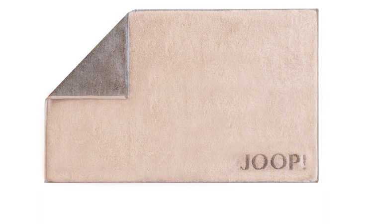 JOOP! Badematte Classic von Joop, Beige mit grauem Rand und JOOP! Logo in Grau in der rechten unteren Ecke, 50x80 cm.