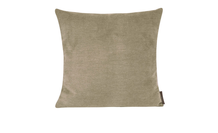 Die Kissenhülle Angel ist eine 50x50 cm große hellbraune, fein strukturierte Kissenhülle auf weißem Hintergrund.