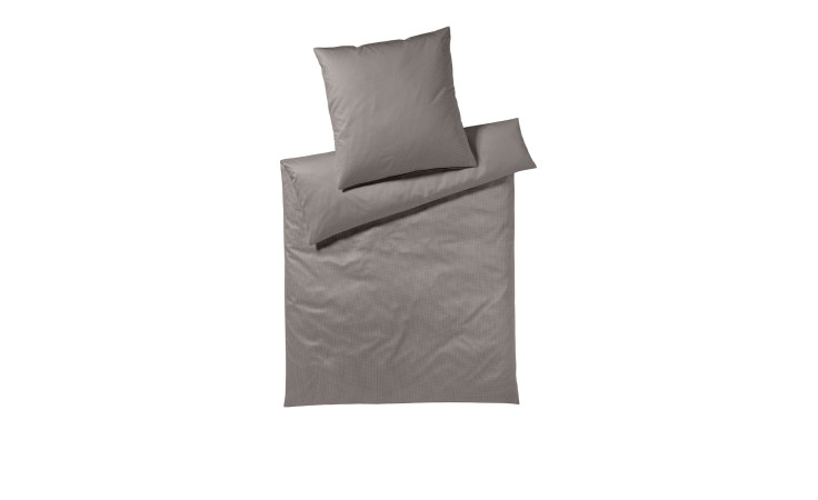 Joop Flanell Bettwäsche JOOP! 135x200 cm Set mit Kissen, auf weißem Hintergrund von oben arrangiert.