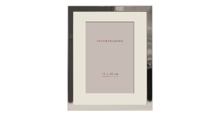 Der Intertrading Metallrahmen Colorado 15x20cm ist ein silberner Metallfotorahmen mit cremefarbenem Rand und Glasfront.