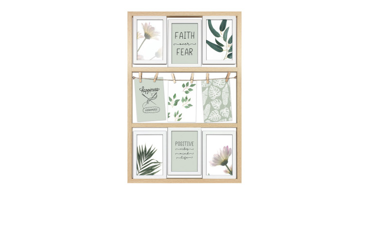 Holzrahmen Calvi 40 x 60 cm Collage mit botanischen Drucken, Zitaten und Wäscheklammern, die grüne Blätter an einer Schnur halten.