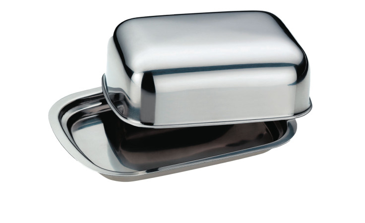 Die Butterdose Vision ist eine glänzende, reflektierende silberfarbene Edelstahl-Butterdose mit Deckel auf weißem Hintergrund.