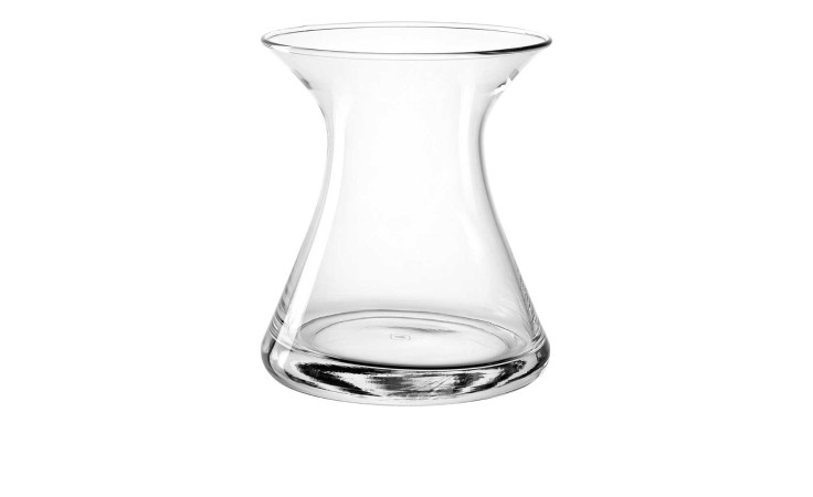 Die Leonardo Vase Gia 16 cm ist transparent, hat eine breite Basis und einen schmalen Hals und ist auf einem weißen Hintergrund abgebildet.