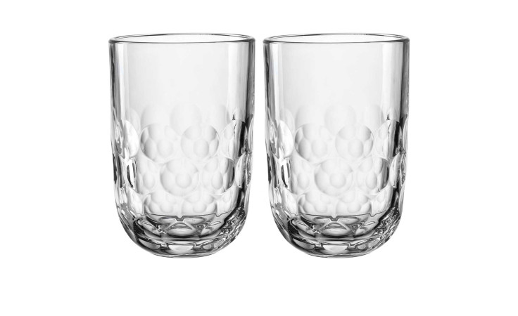 Das Leonardo Latte-Macchiatoglas Gocce 2er-Set (280 ml) verleiht jedem gedeckten Tisch ein stilvolles, blasenförmiges Flair.