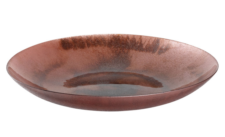 Die Leonardo Schale Poesia 50 cm ist eine flache, runde Glasschale mit einer strukturierten, halbtransparenten braunen Oberfläche.