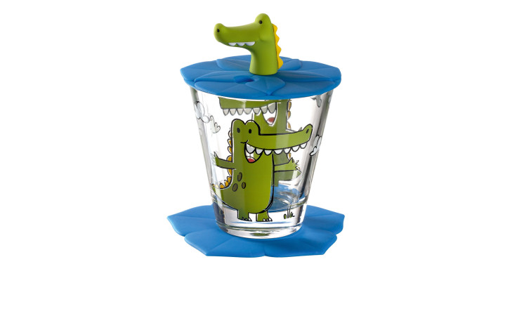 Leonardo Kinder-Trinkset Bambini 3 tlg: Glas mit Cartoon-Krokodil, blauem Silikondeckel und mehrfarbigem Untersetzer.