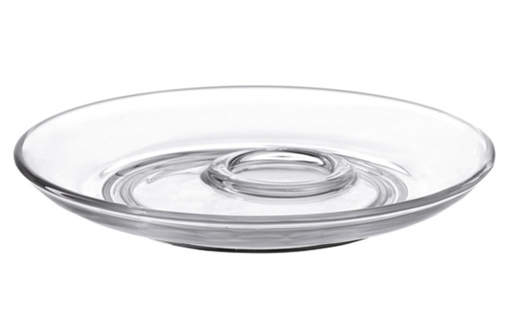 Die Leonardo Untertasse Senso 14,5 cm ist eine runde, transparente Glasuntertasse mit einem erhabenen Zentrum auf weißem Hintergrund.