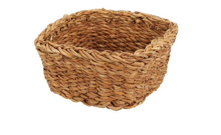 Korb 9 x 11 cm in Natur Braun, ideal als Zubehör oder Dekoration, abgebildet auf einem weißen Hintergrund.