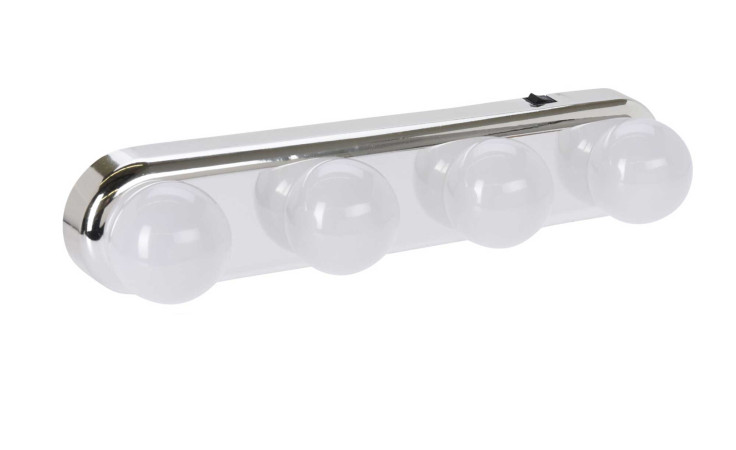 Wandleuchte 70 x 31,5 cm in Silber, vierflammig, mit Schalter, zur Wandmontage.