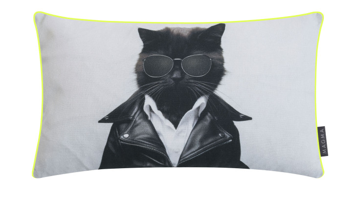 Die Kissenhülle Funny 30 x 50 cm in Grau zeigt eine Katze mit Sonnenbrille und Lederjacke auf der Vorderseite.