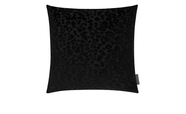 Die Kissenhülle Gepardo 45 x 45 cm ist schwarz mit dezentem Leopardenprint, hergestellt aus Kunstfaser.