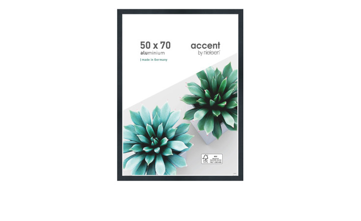 Aluminium-Bilderrahmen Star 50 x 70 cm mit einem schwarz matten Strukturrahmen und transparenten Glas.
