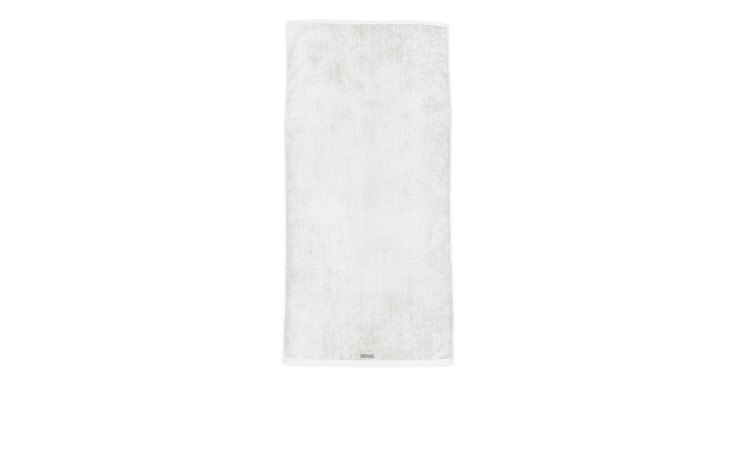 Das Ross Duschtuch Sinfonie 70 x 140 cm, ein weißes Baumwollhandtuch, liegt flach auf einem einfarbig weißen Untergrund.