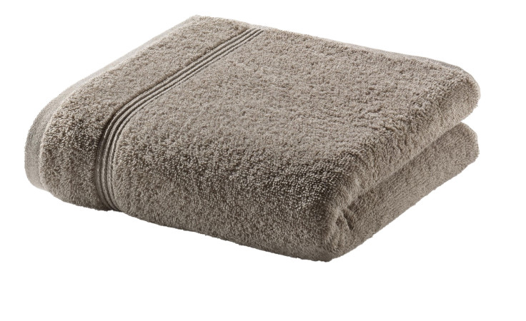 Ein gefaltetes hellbraunes Ross Handtuch 50 x 100 cm mit strukturiertem Streifen, abgebildet auf weißem Hintergrund.