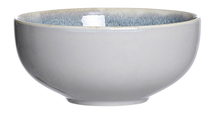 Die Schale Skagen 15 cm von Ritzenhoff & Breker ist eine runde beige-graue Porzellanschale mit blau-grauem Rand.