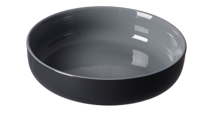 Die Ritzenhoff & Breker Schale Jasper 19 cm ist eine runde, leere, glänzend graue Steinzeugschale auf weißem Grund.