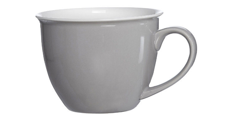 Die Ritzenhoff & Breker Jumbotasse Doppio 350 ml ist ein schlichter hellgrauer Porzellanbecher mit Henkel.