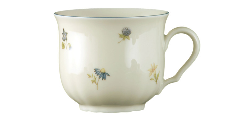 Kaffetasse Marieluise 230 ml aus Porzellan mit floralem Motiv.