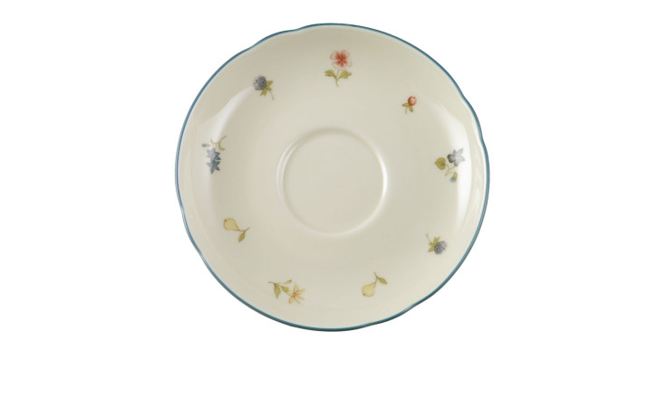 Untertasse Marieluise 14,8 cm aus Porzellan mit floralem Motiv.