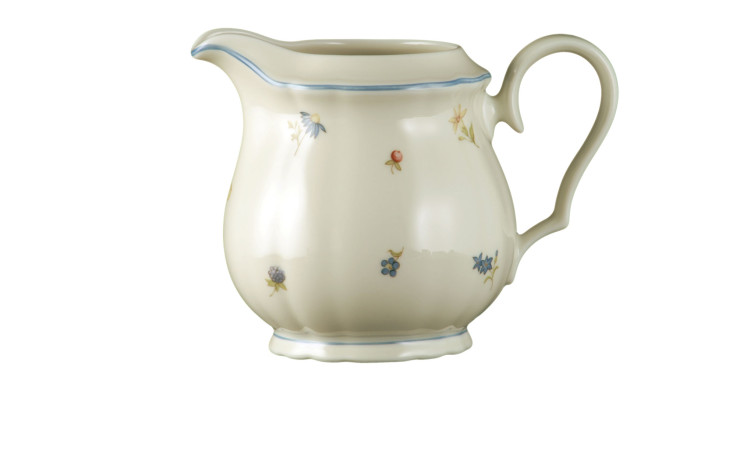 Krug Marieluise 450 ml aus Porzellan mit floralem Motiv.
