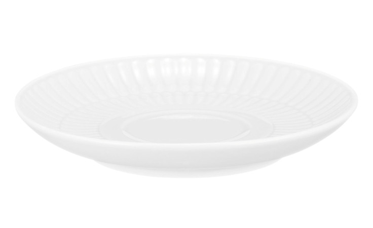 Kombi-Untertasse Amina 12 cm von Seltmann aus weißem Porzellan mit Riffelrand auf schlichtem weißen Hintergrund.