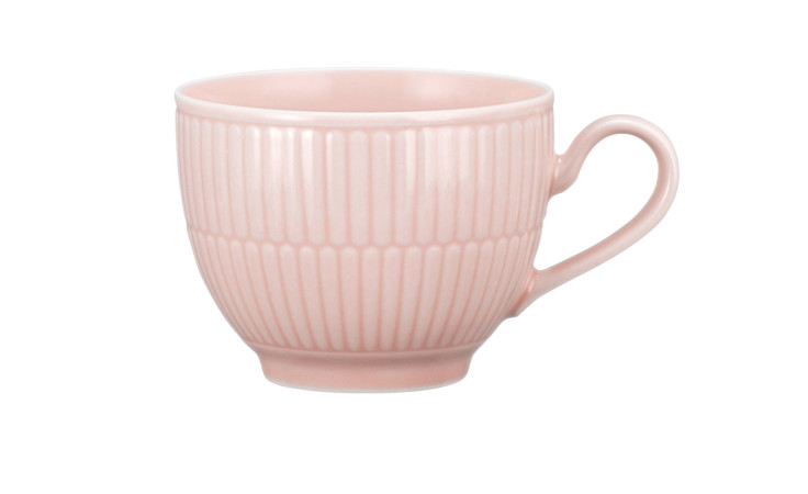 Die Kaffeeobertasse Amina 250 ml Rosa von Seltmann ist eine stilvolle Deko mit Rillen und Henkel auf Weiß.