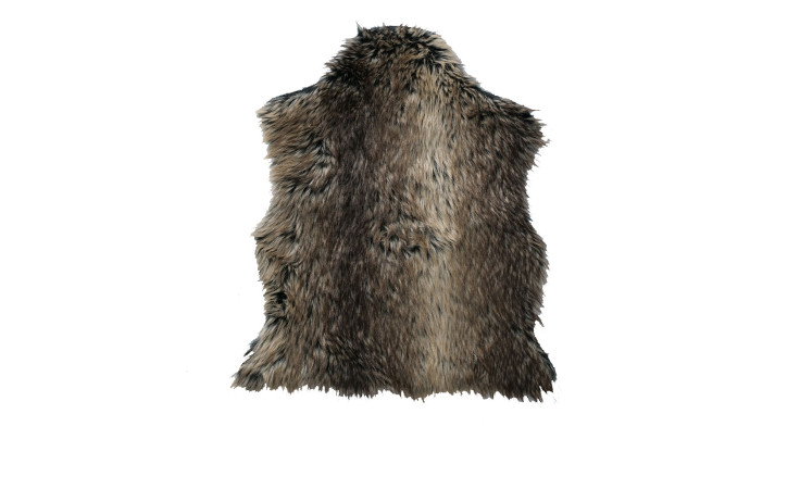 Dekofell Lesko 35 cm, mehrfarbiges Kunstfell mit zotteliger Textur, auf weißem Stoff präsentiert.