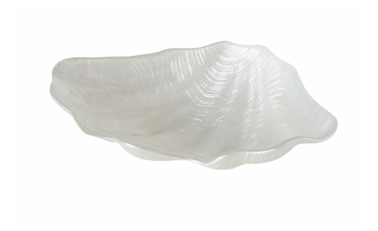 Die Schale Muschel Venus ist eine weiße, muschelförmige Deko-Schale mit welliger Struktur auf weißem Hintergrund.