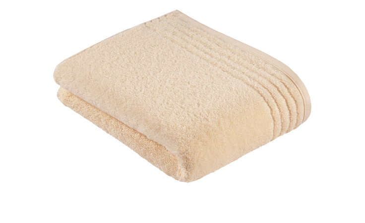 Das Vossen Badetuch Vienna Style Supersoft 80 x 160 cm in Beige mit Strukturstreifen liegt auf einem weißen Untergrund.