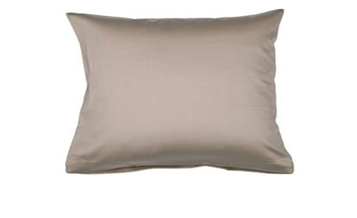 Mako-Satin Kissenbezug Colors, in der Größe 40 x 60 cm und in der Farbausführung beige