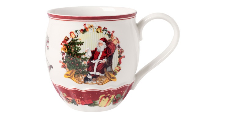 Jumbobecher Toys Fantasy Santa 530 ml in weiß mit roten weihnachtlichen Motiven.