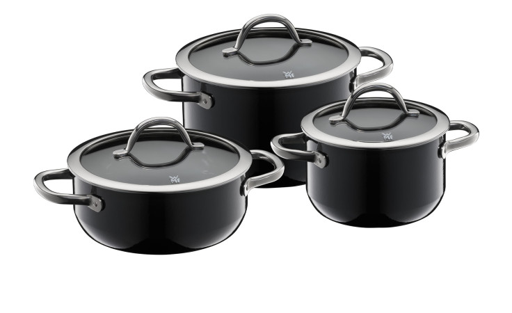 WMF Kochtopf-Set Inspire 6-tlg. in Schwarz mit Glasdeckeln, geschachtelt nach Größen auf strahlend weißem Hintergrund.