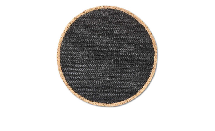 Das Platzset Nature 38 cm ist ein rundes, schwarzes, gewebtes Tischset mit einem hellbraunen Rand, ideal für eine stilvolle Tischdekoration.