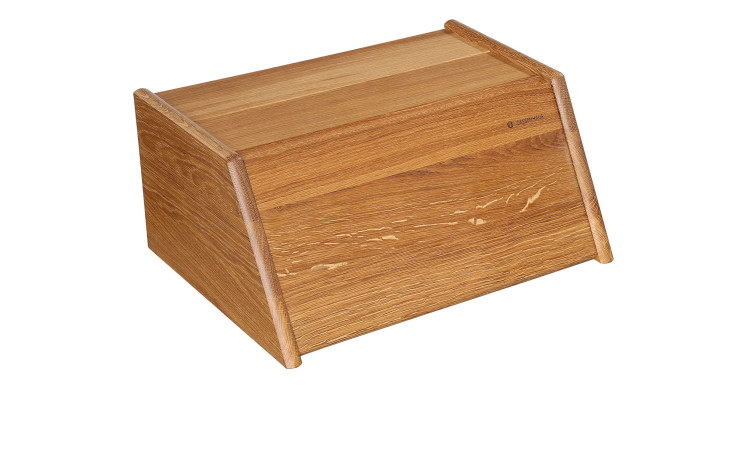Der Brotkasten Montana 40 cm ist ein Holzkasten mit schrägem Deckel, gefertigt aus Eichenholz in warmen Holzfarben.