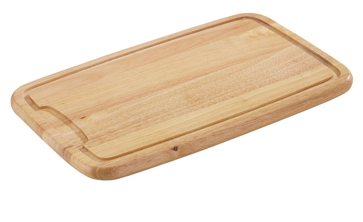 Das Tranchierbrett 27,5 x 42 cm hat eine Saftrille und ist auf einem weißen Hintergrund abgebildet.