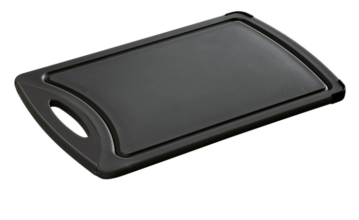 Das Schneidbrett Easy Cut 32 x 20 cm, ein schwarzes Kunststoff-Schneidebrett mit Griff, ist auf weißem Hintergrund abgebildet.