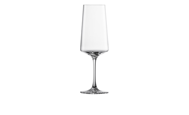 Das Zwiesel Glas Champagnerglas Echo hat eine hohe, schlanke Schale (7 cm Durchmesser) und ein transparentes Design.