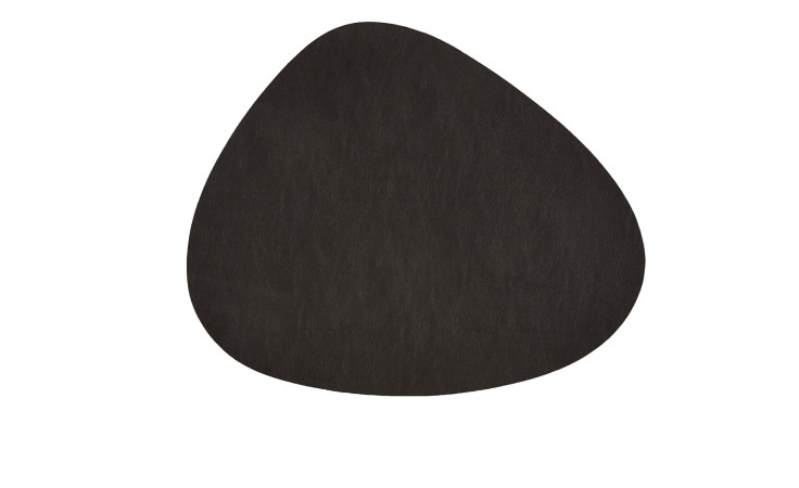 Tischset Kaja 37 x 44 cm: Schwarzes unregelmäßiges Oval in Schwarz Textil auf weißem Hintergrund.
