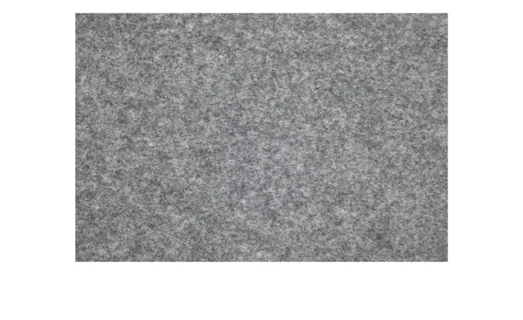 Kunstrasen Garden 133 x 300 cm mit einer weichen, flauschigen, grauen Textur wie Teppich grau auf weißem Hintergrund.