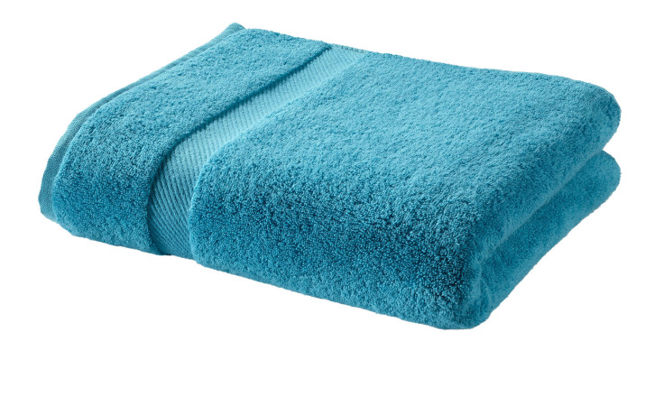 Ein Casa Nova Duschtuch 70 x 140 cm in blau mit einem strukturierten Streifen, sauber gefaltet auf weißem Hintergrund.