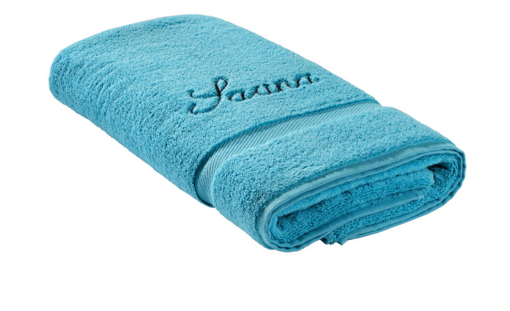 Casa Nova Saunatuch 70 x 200 cm in blau, mit "Sauna" bestickt, auf weißem Hintergrund.